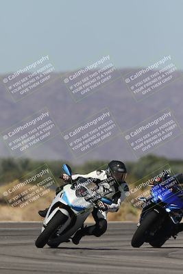 media/Oct-13-2025-Moto Forza (Mon) [[a66d839500]]/4-C Group/Session 3 (Turn 16)/